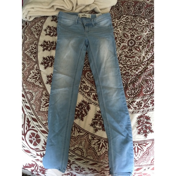 Light hollister skinny jeans - Picture 1 of 1