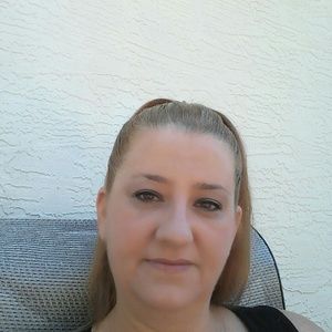 Meet your Posher, Deanna