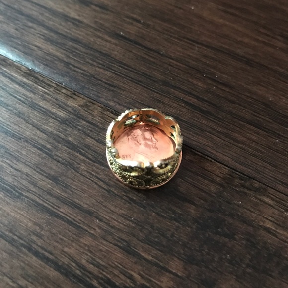 Vintage Tiny Ring - Picture 6 of 6