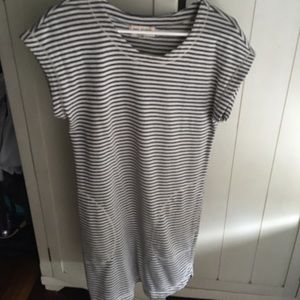 Max studio pocket dress