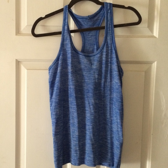 lululemon Swiftly Tech Racerback, size 8