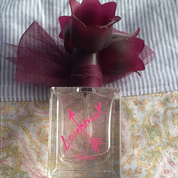 Vera Wang Lovestruck Perfume