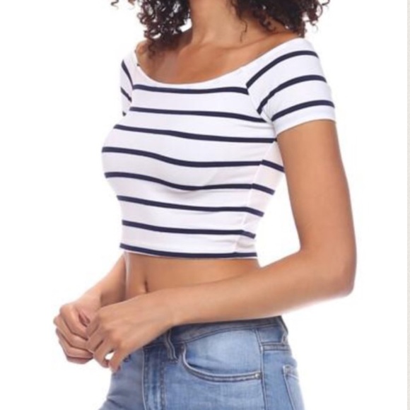 Soft & Stretchy Blk & White Striped Crop Top - Picture 4 of 4