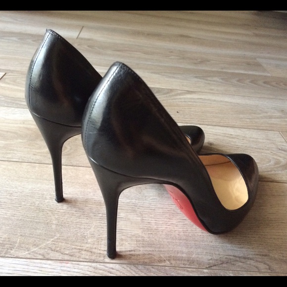 Christian Louboutin Shoes - Christian Louboutin peep-toe pumps price firm