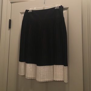 Ralph Lauren black and white pleated skirt
