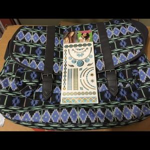 Dakine Cross Body Backpack! Free gift!