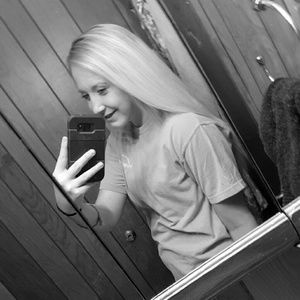 Meet your Posher, Kelsey