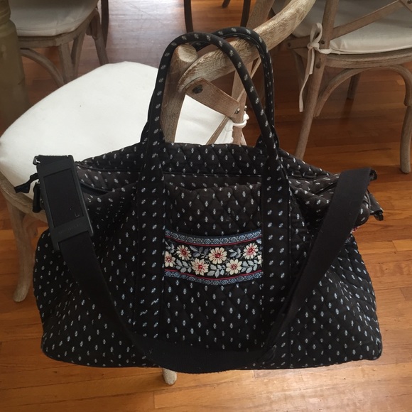 Black Vera Bradley duffle bag