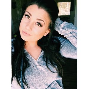 Meet your Posher, Savanna