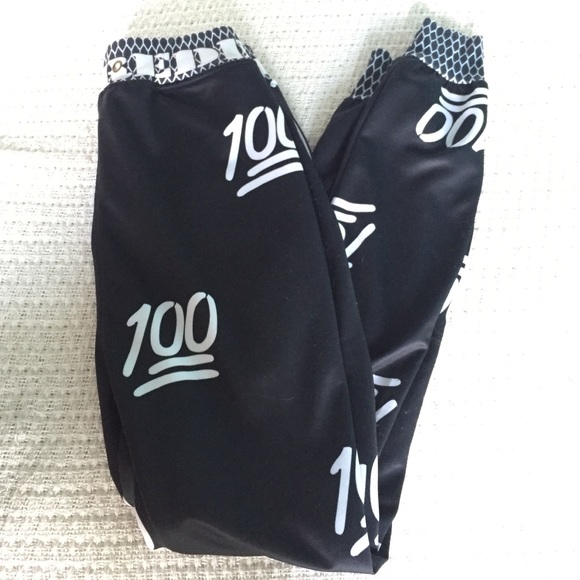 100 emoji joggers