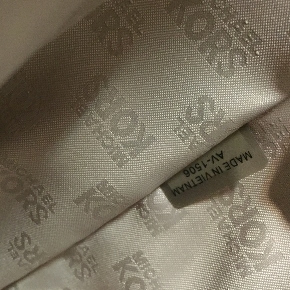 Authentic MK Tote - Picture 2 of 3