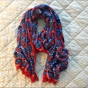 Gap Paisley Scarf 🐝 One Size.