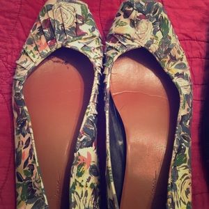 Floral ballet flats size 10