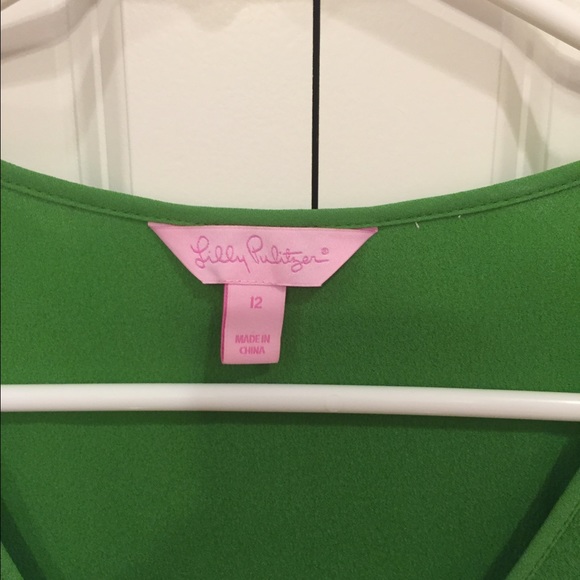 100% Silk Ruffle and Pleated Sleeveless Blouse - Picture 4 of 4