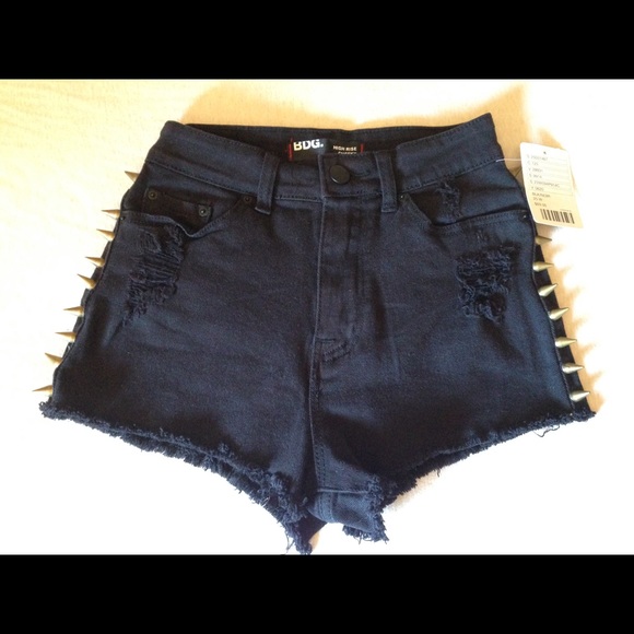 Urban Outtfiters BGD High rise cheeky shorts sz 25 - Picture 1 of 4