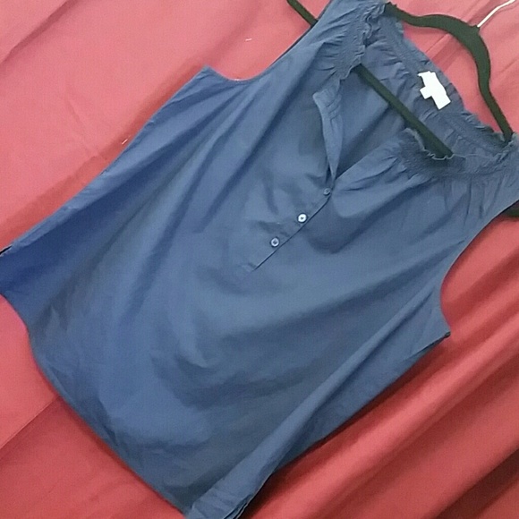 NAVY BLUE SLEEVLESS TOP