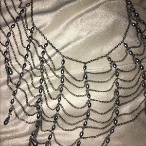 Women's spider web pearl necklace