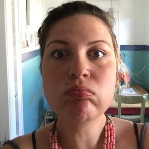 Meet your Posher, Tania