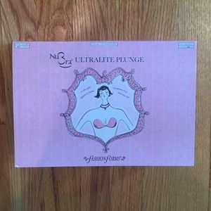 NuBra Ultralite Plunge stick on bra