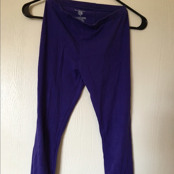 Purple leggings