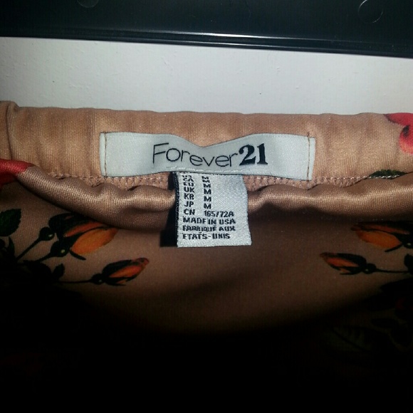 Skirt - Picture 2 of 3