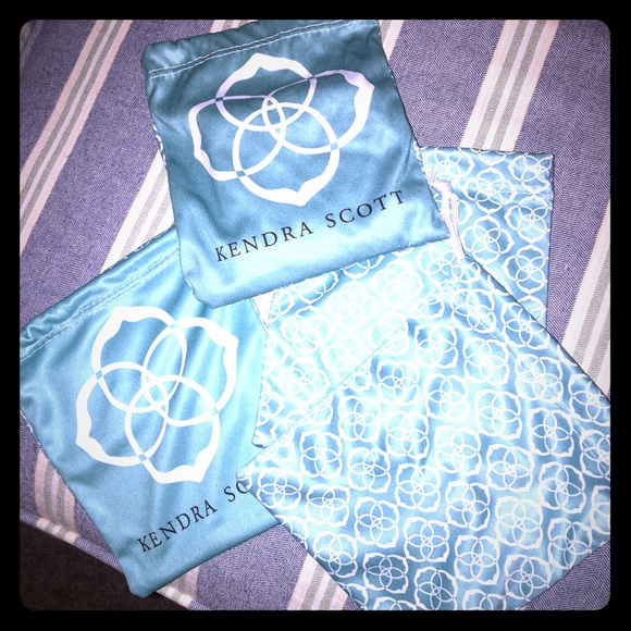 Kendra Scott jewelry bags!