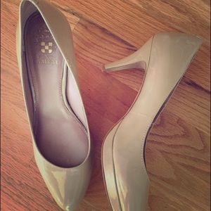 Vince Camuto Nude Classic Pump heels US woman's 8