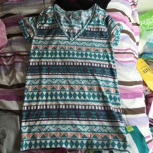 V neck Nollie t shirt