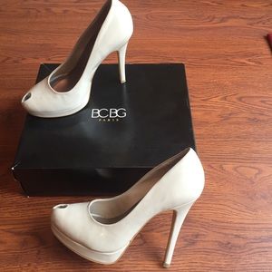BCBG Paris cream patent leather heel
