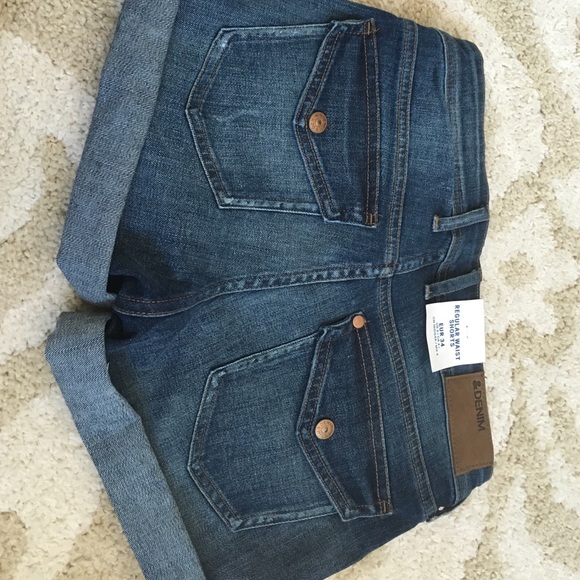 H&M regular waist shorts size 4 - Picture 4 of 4