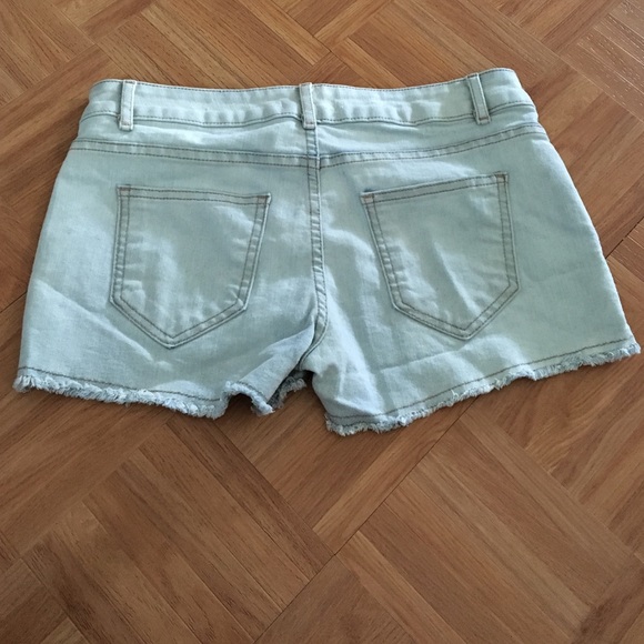 Shorts - Picture 2 of 2