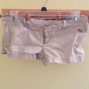 Khaki Abercrombie & Fitch shorts!