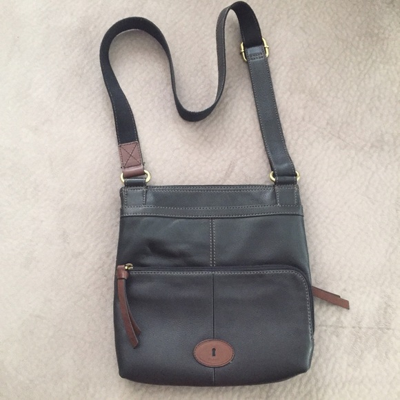 Fossil Morgan Traveler crossbody bag