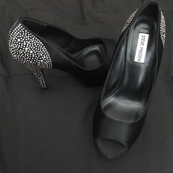 STEVE MADDEN HEELS