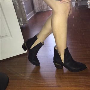 More pics of JC Orwell Bronze/Gold Heel