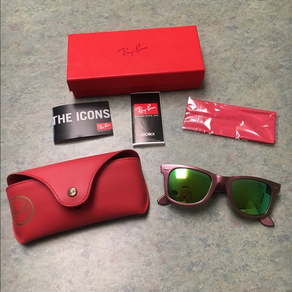 Brand new Ray Ban sunglasses