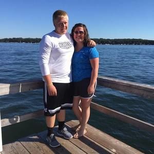 Meet your Posher, Lynsey