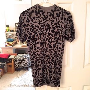 Leopard top