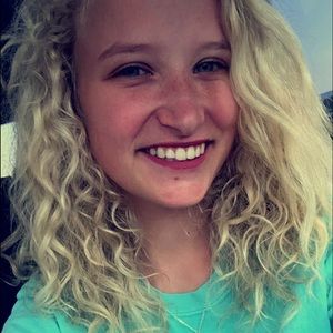 Meet your Posher, Alison