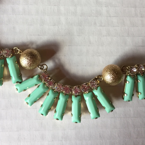 Banana Republic necklace. Special Edition - Picture 2 of 4