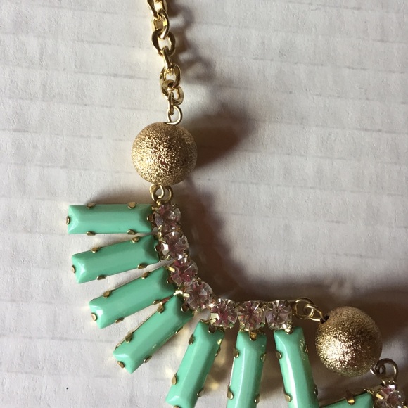 Banana Republic necklace. Special Edition - Picture 3 of 4