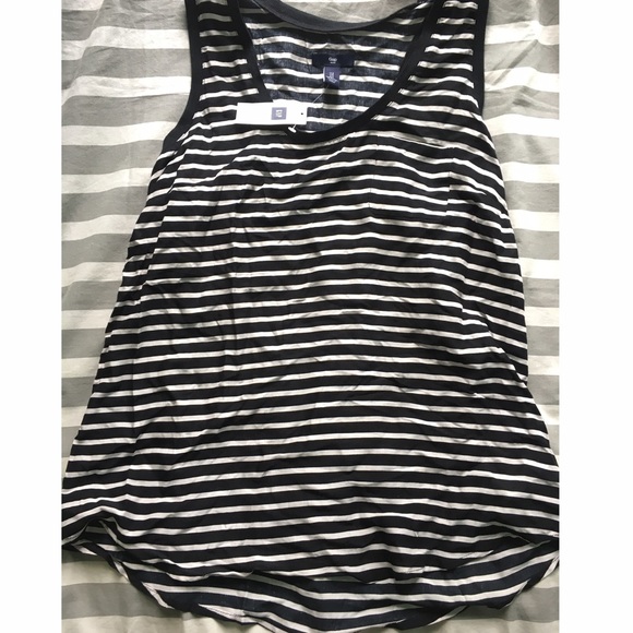 NWT striped racer back tank w/ pocket