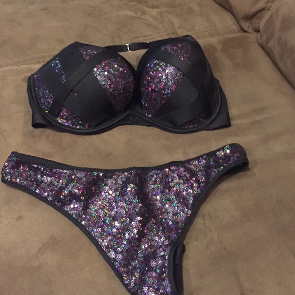 Vic secret bra and g string set