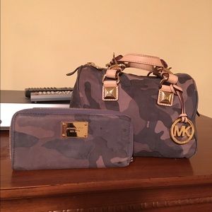 Michael Kors handbag and wallet.