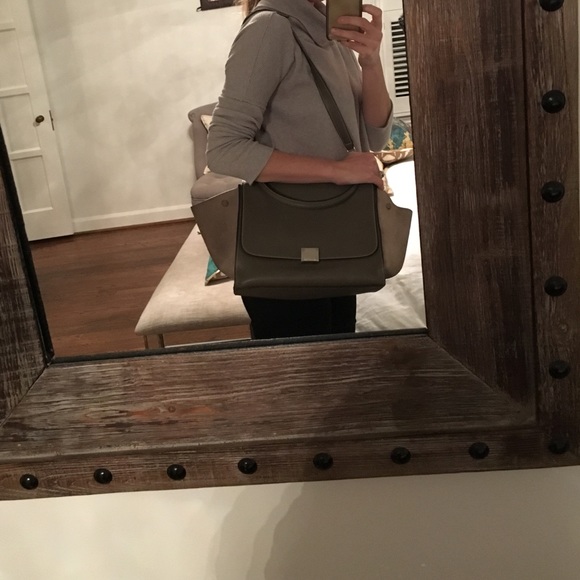 Authentic Celine Trapeze in Souris - Picture 4 of 4