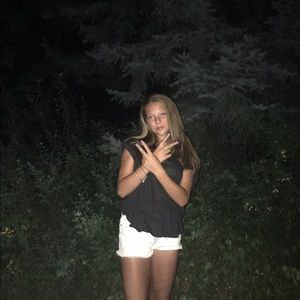 Meet your Posher, Lily