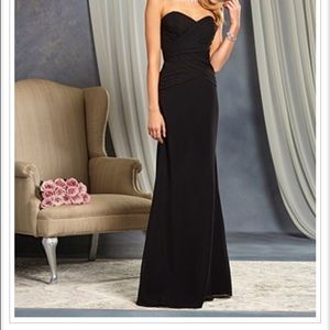 Beautiful Alfred Angelo bridesmaid dress