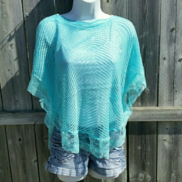 The Mint Leo Poncho Top