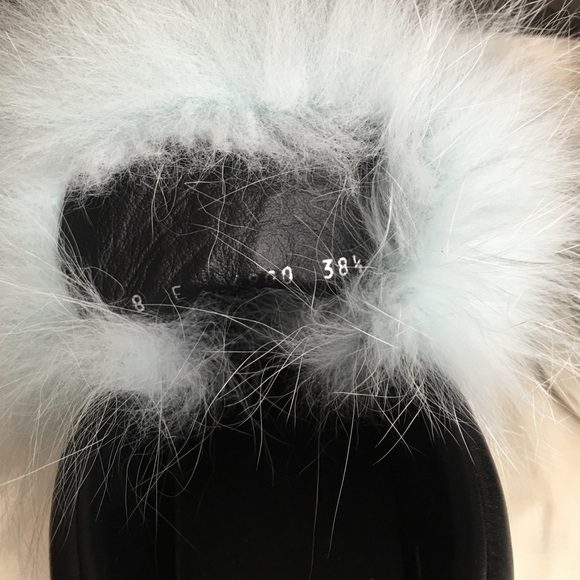 Fendi Karl Sneakers - Picture 4 of 4