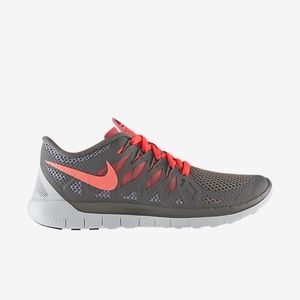 ONE HOUR ONLY Nike Free Runs